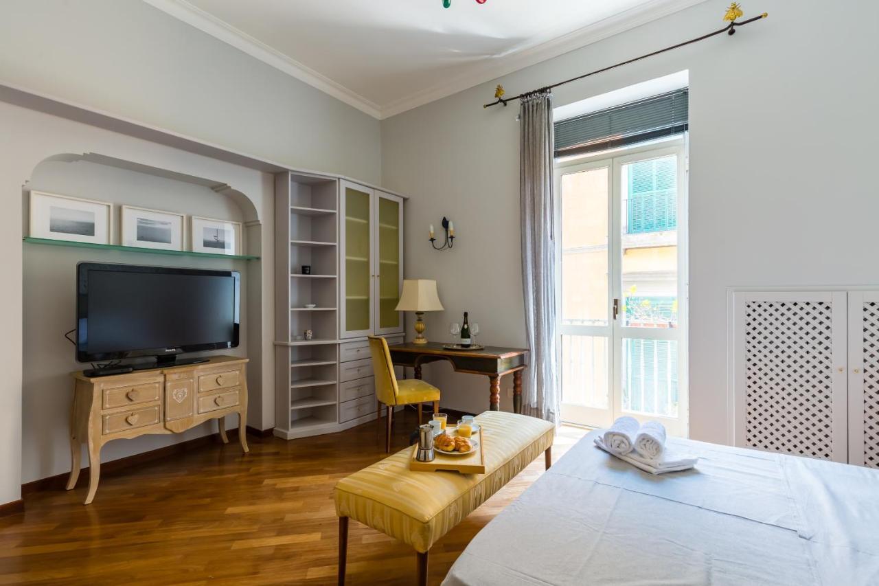Loft Monte Di Dio Apartment Napoli Bagian luar foto